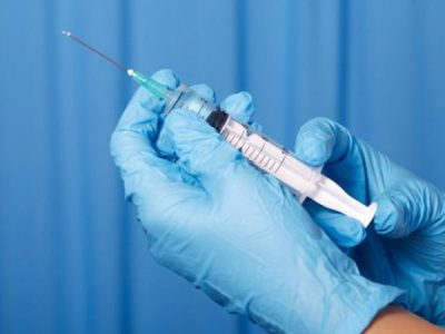 تزریق بی حسی در کلینیک کاشت موی شیوا کیانی در اهواز تزریق بی حسی در کلینیک کاشت موی شیوا کیانی در اهواز